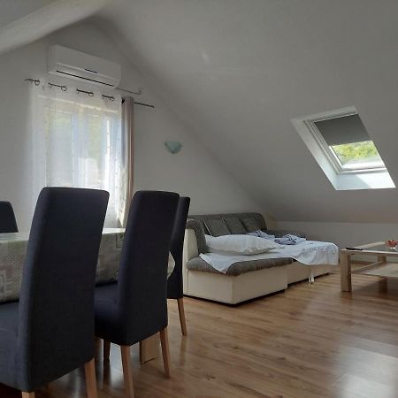 Apartmani Timon Bol Exterior foto